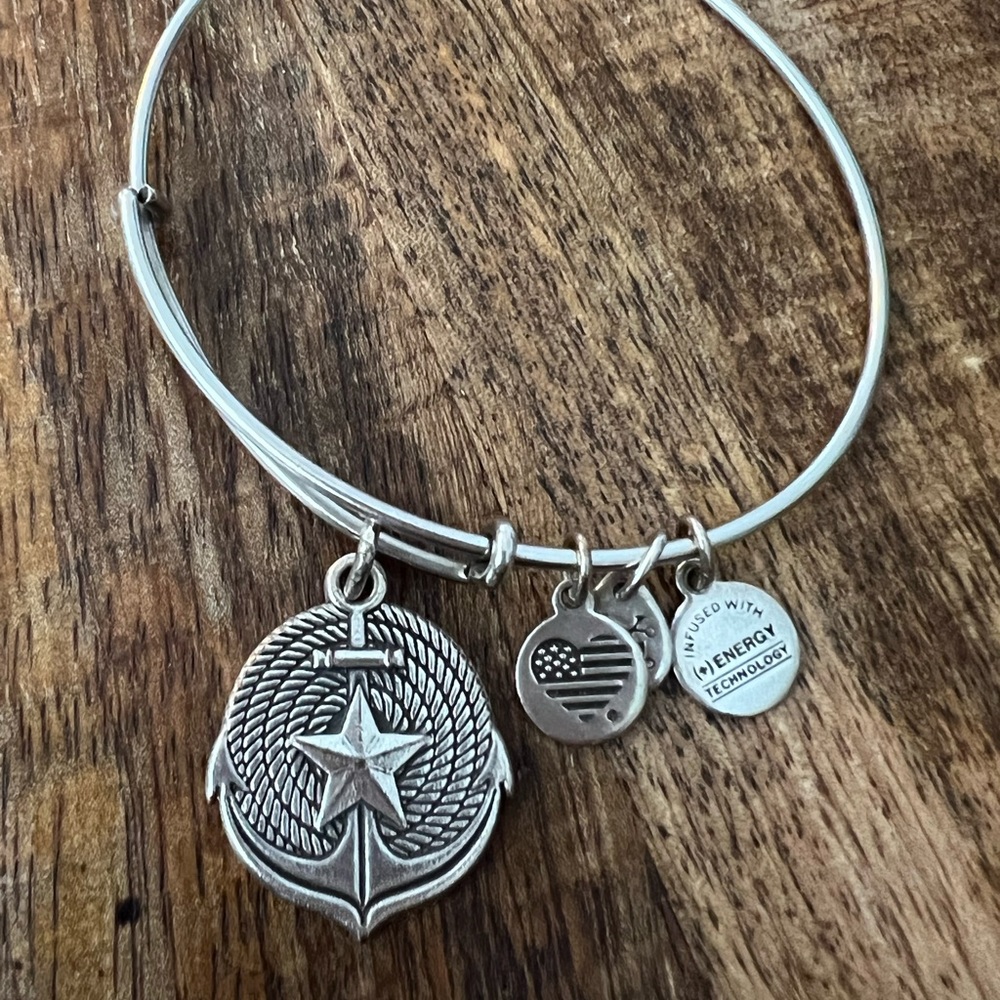 Alex and Ani Anchor bracelet